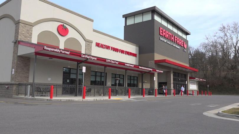 Earth Fare workers shocked, stressed over store closings