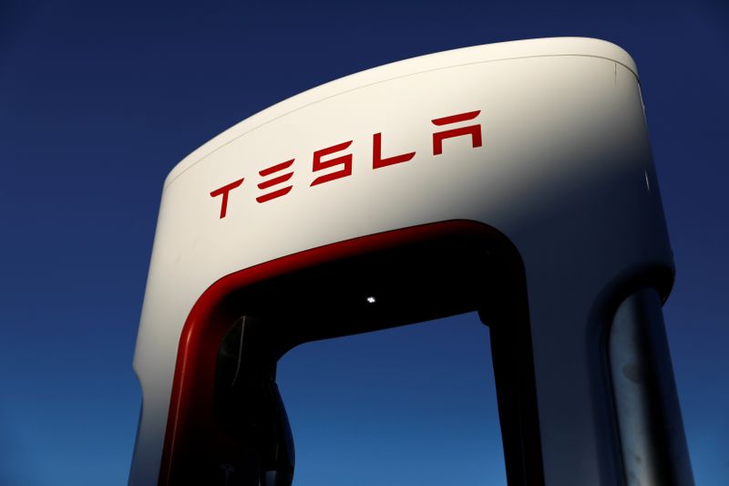 Tesla plans battery producing facility under venture ‘Roadrunner’